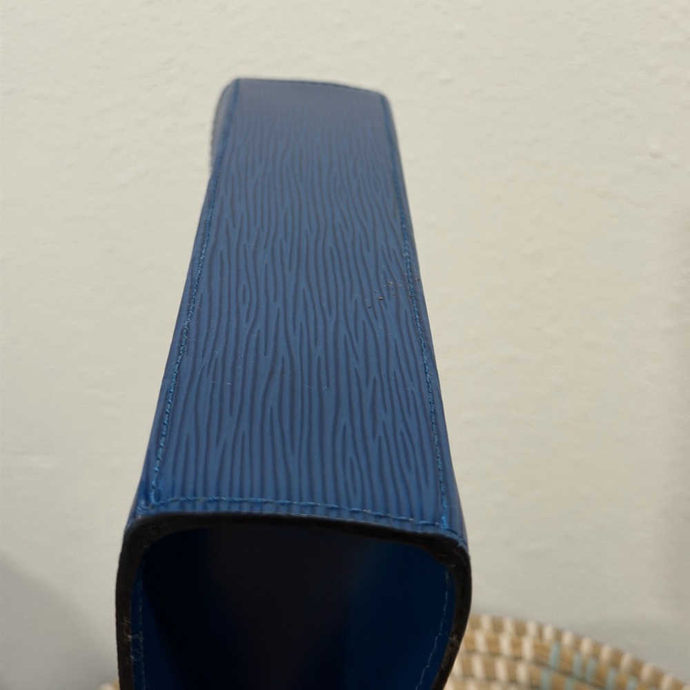 Louis‎ Vuitton Epi Malesherbes Blue Leather - Picture 5 of 12
